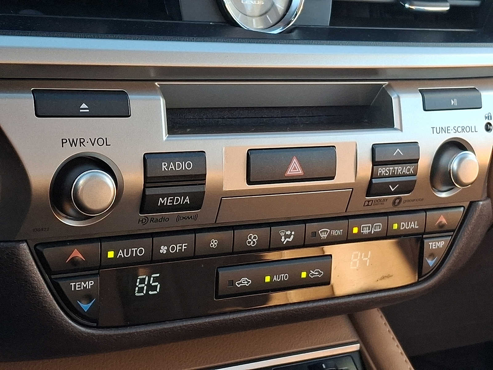 Thumbnail: 2018 Lexus ES - 11