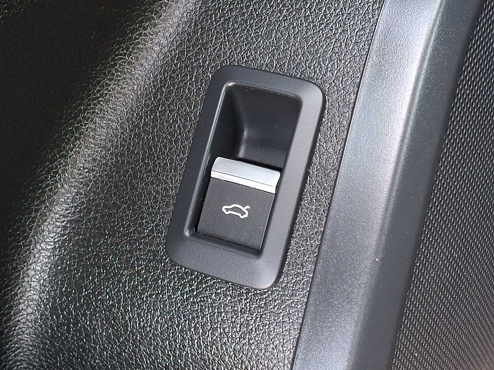 Thumbnail: 2023 Audi Q5 - 25