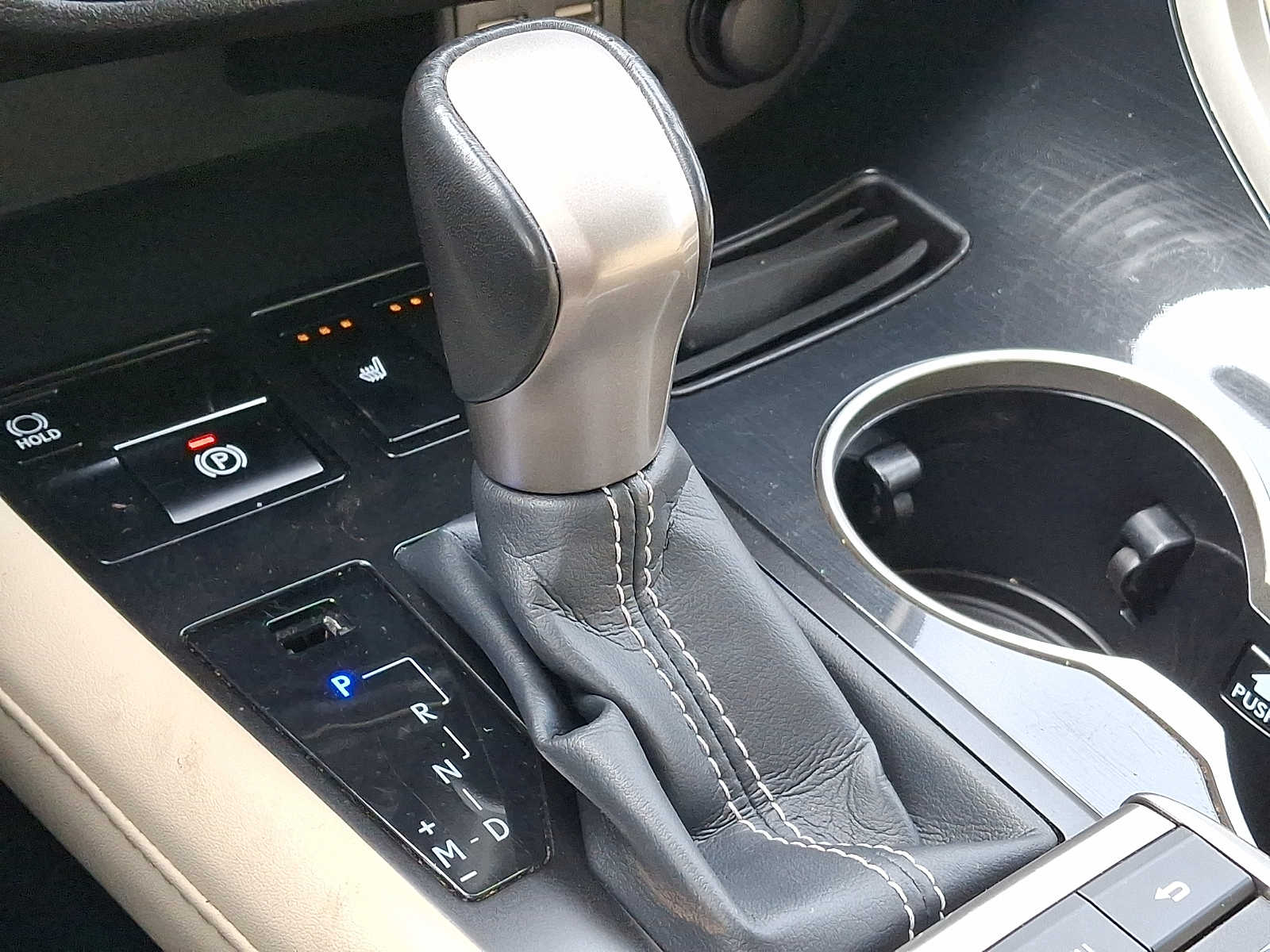 Thumbnail: 2022 Lexus RX - 11