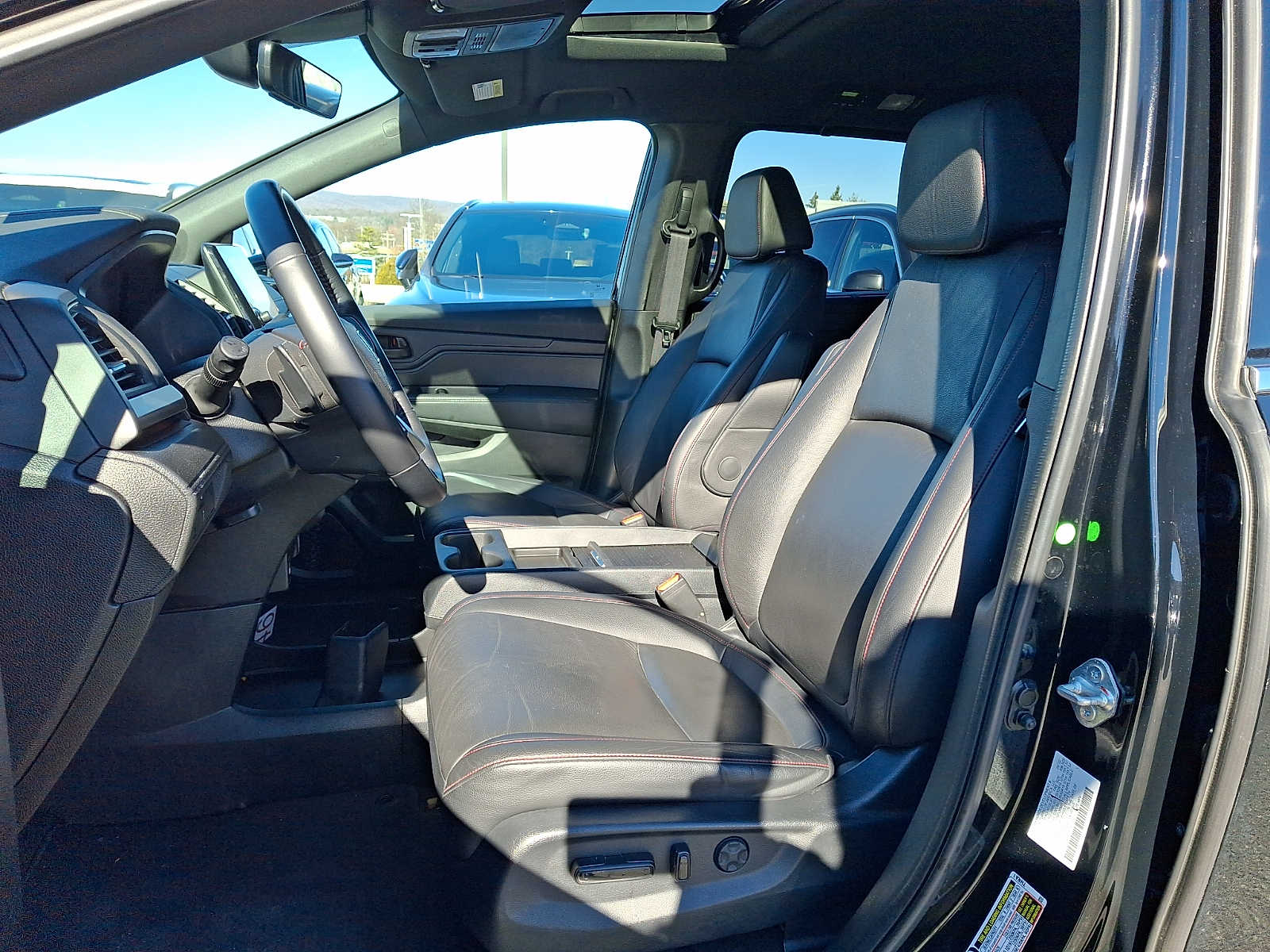 Thumbnail: 2023 Honda Odyssey - 12