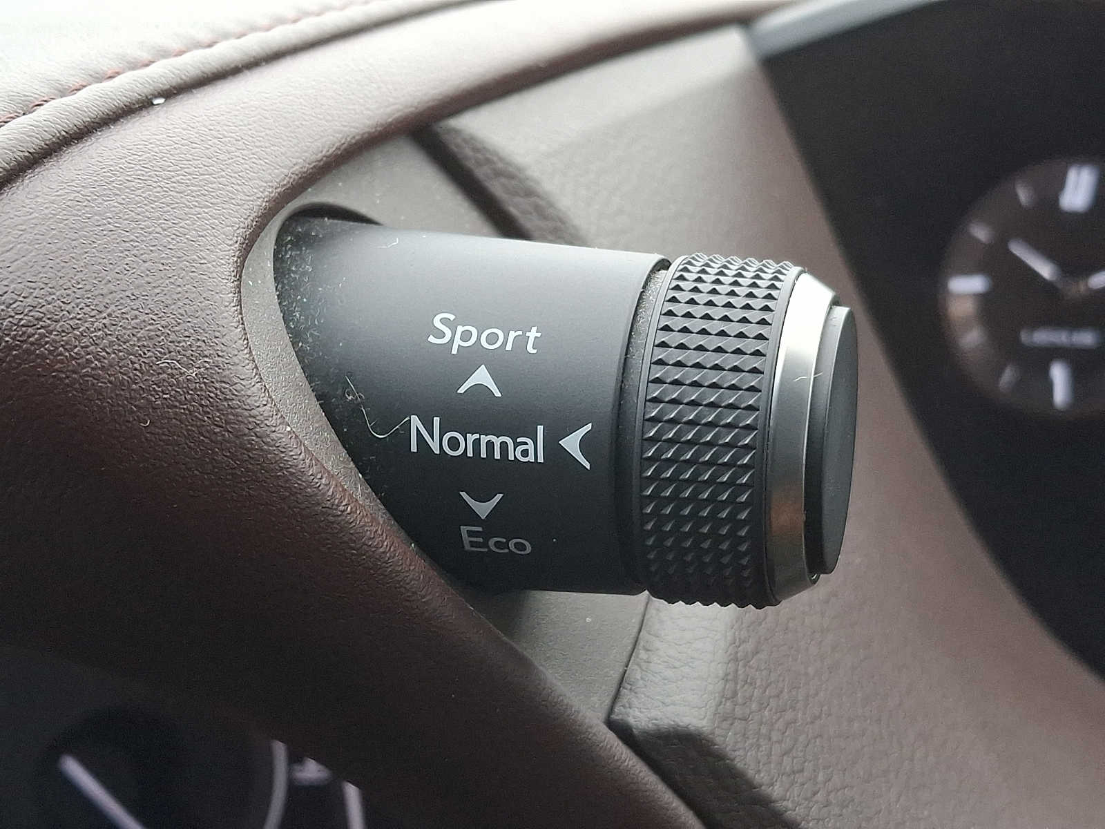 Thumbnail: 2019 Lexus ES - 23