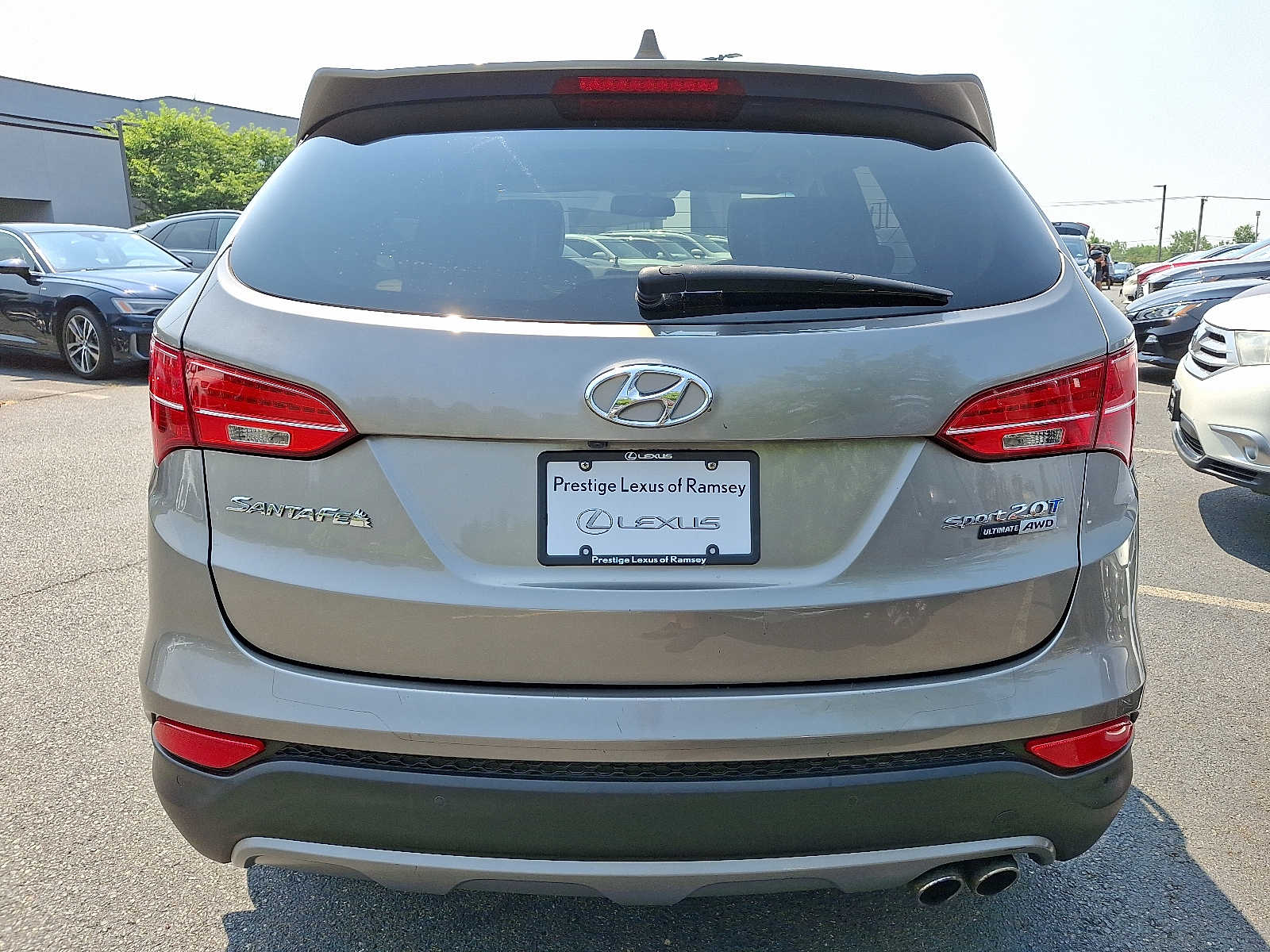 Thumbnail: 2015 Hyundai Santa Fe - 4