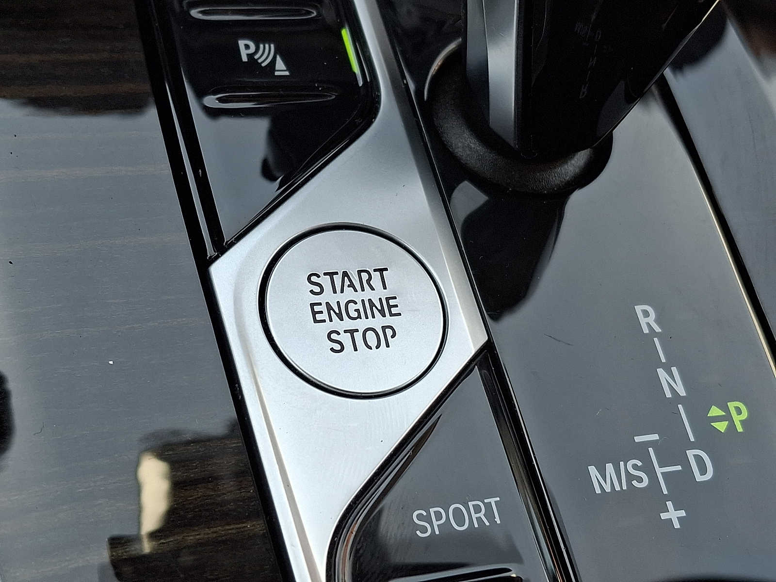 Thumbnail: 2021 BMW X7 - 21