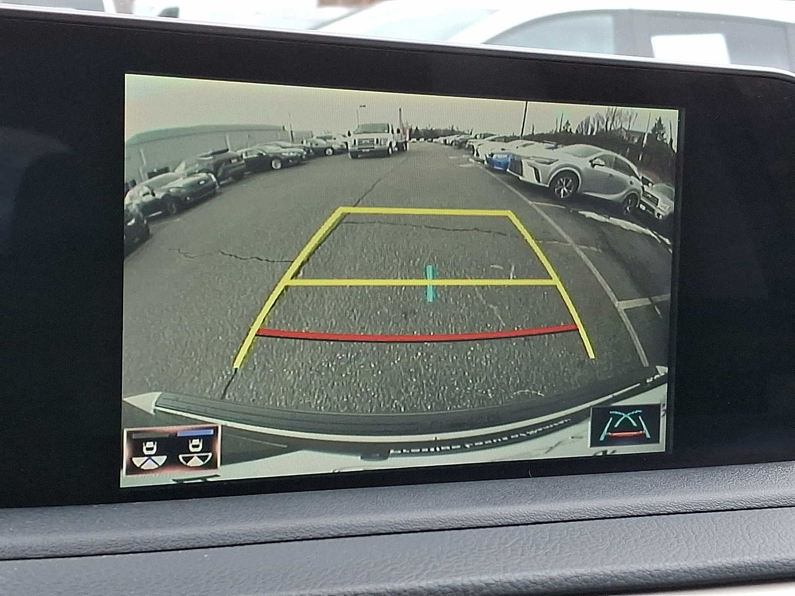 Thumbnail: 2020 Lexus RX - 16