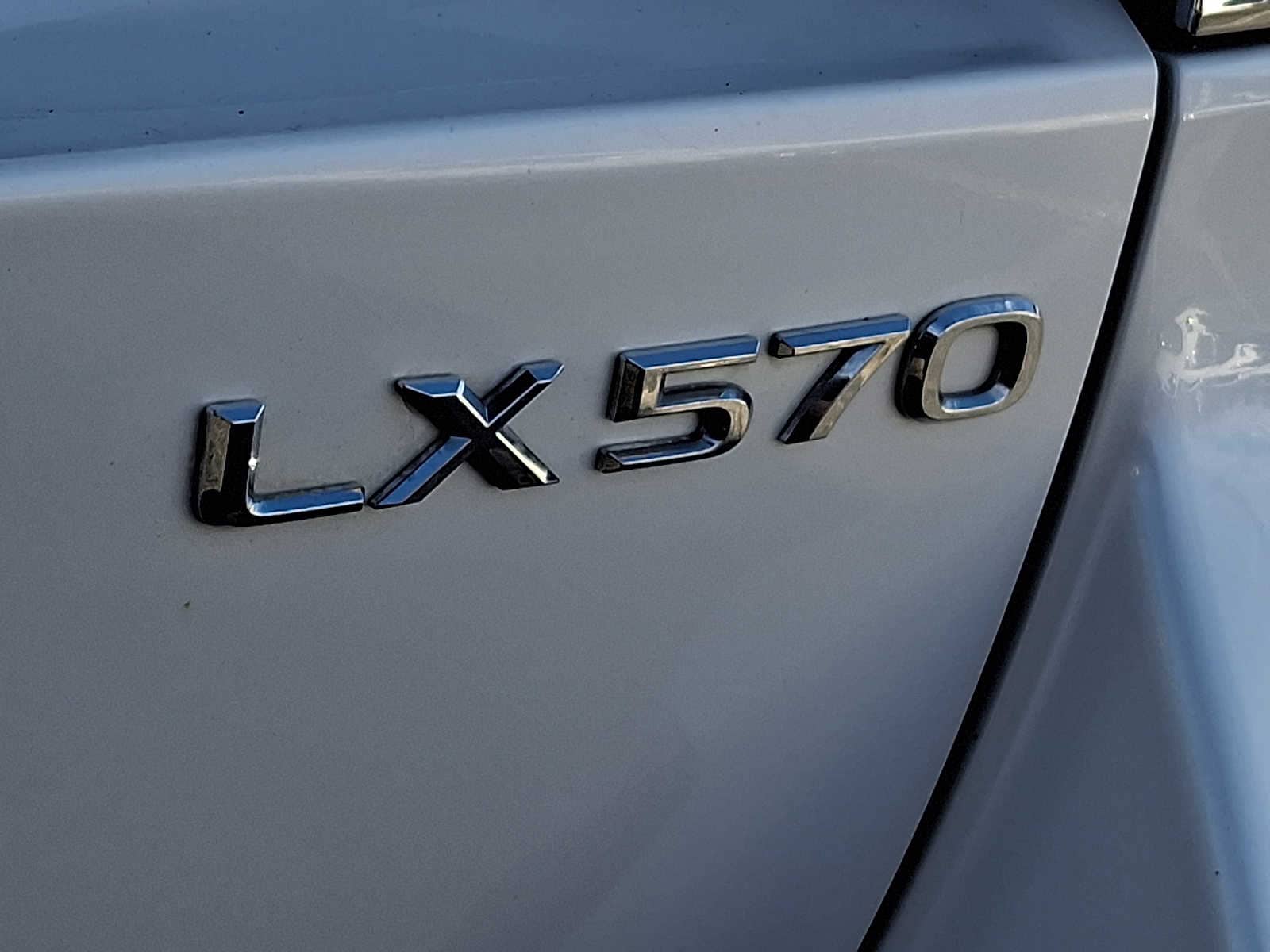 Thumbnail: 2011 Lexus LX - 32