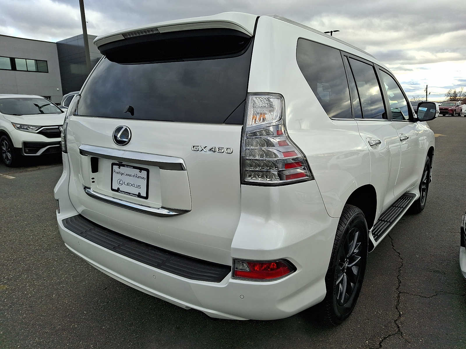 Thumbnail: 2023 Lexus GX - 4