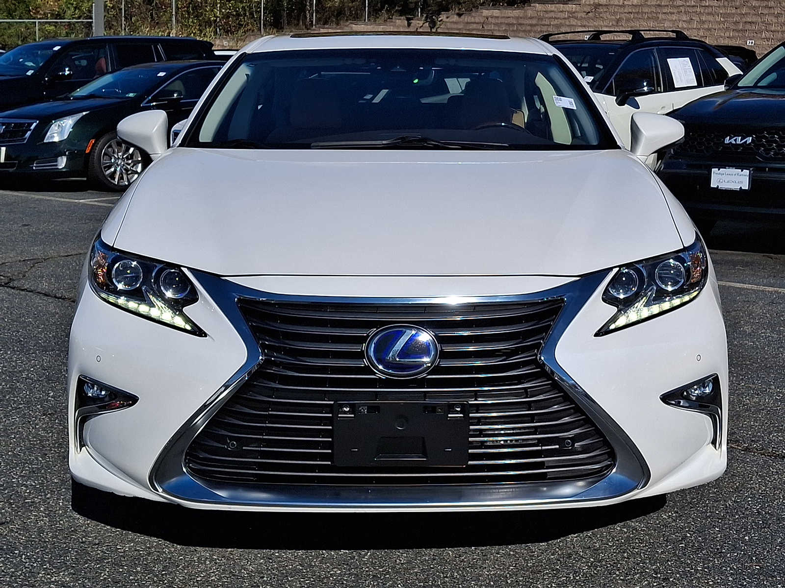 Thumbnail: 2017 Lexus ES - 2