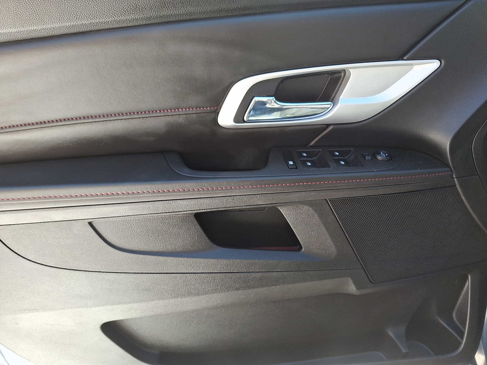 Thumbnail: 2011 GMC Terrain - 9