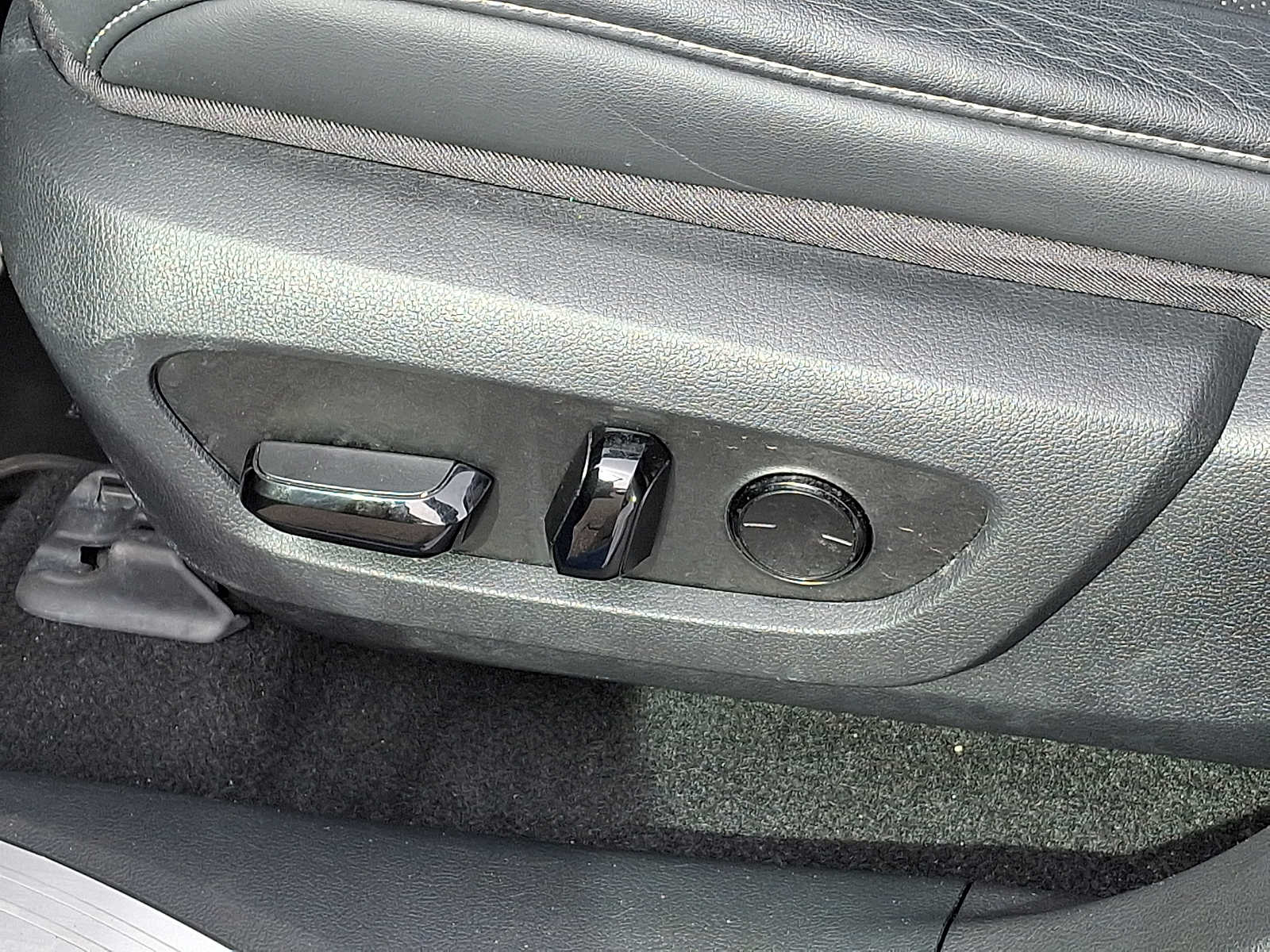 Thumbnail: 2023 Lexus RX - 8