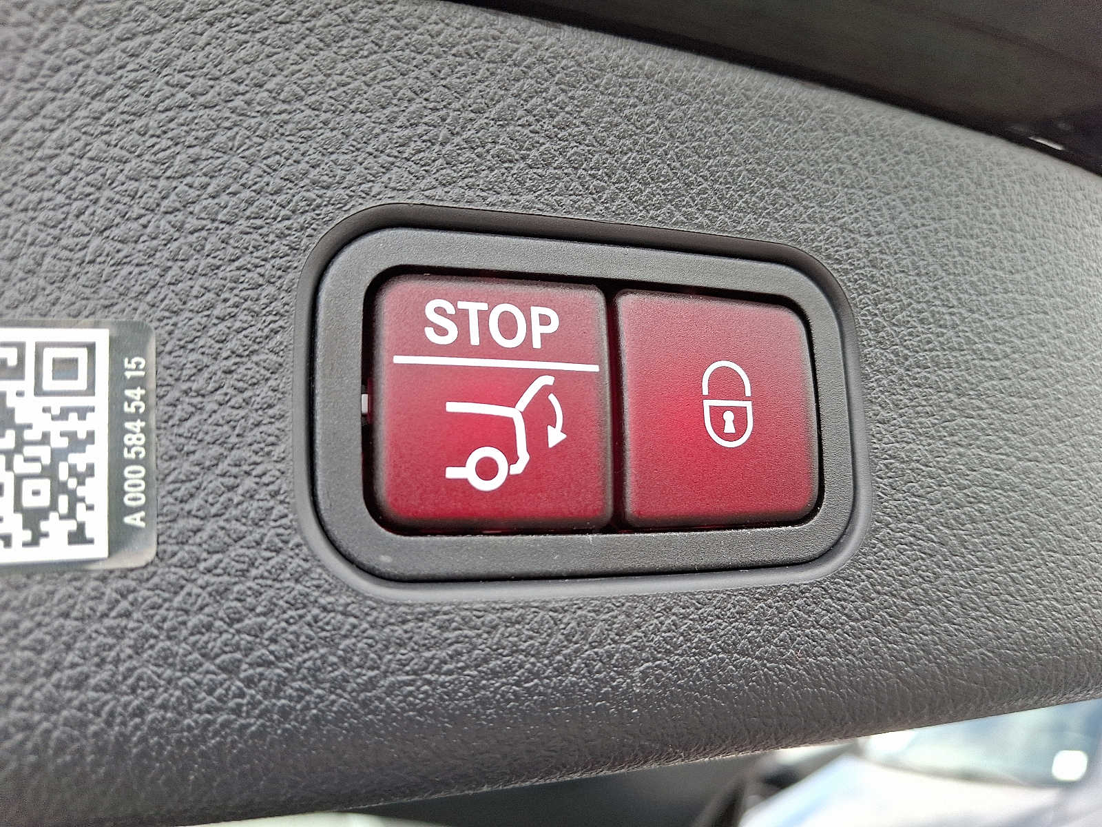 Thumbnail: 2023 Mercedes-Benz GLC - 26