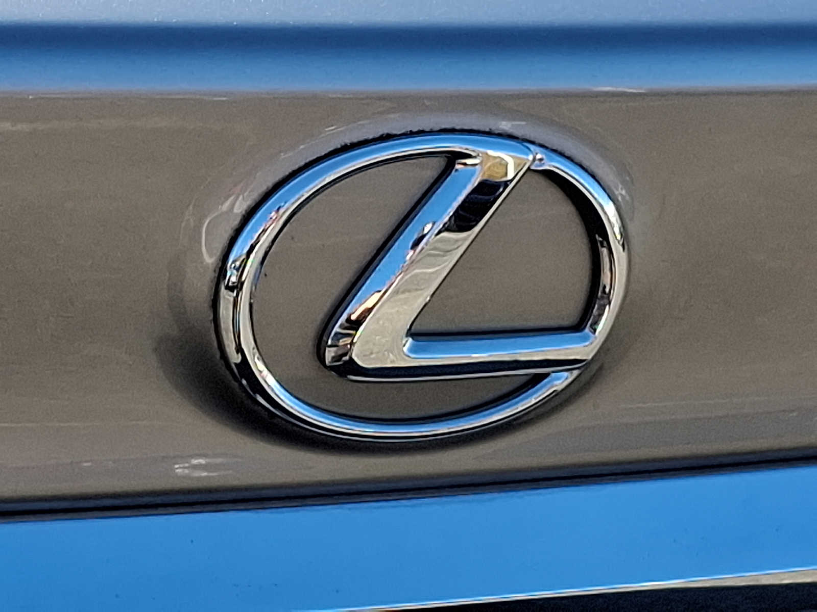 Thumbnail: 2018 Lexus ES - 29