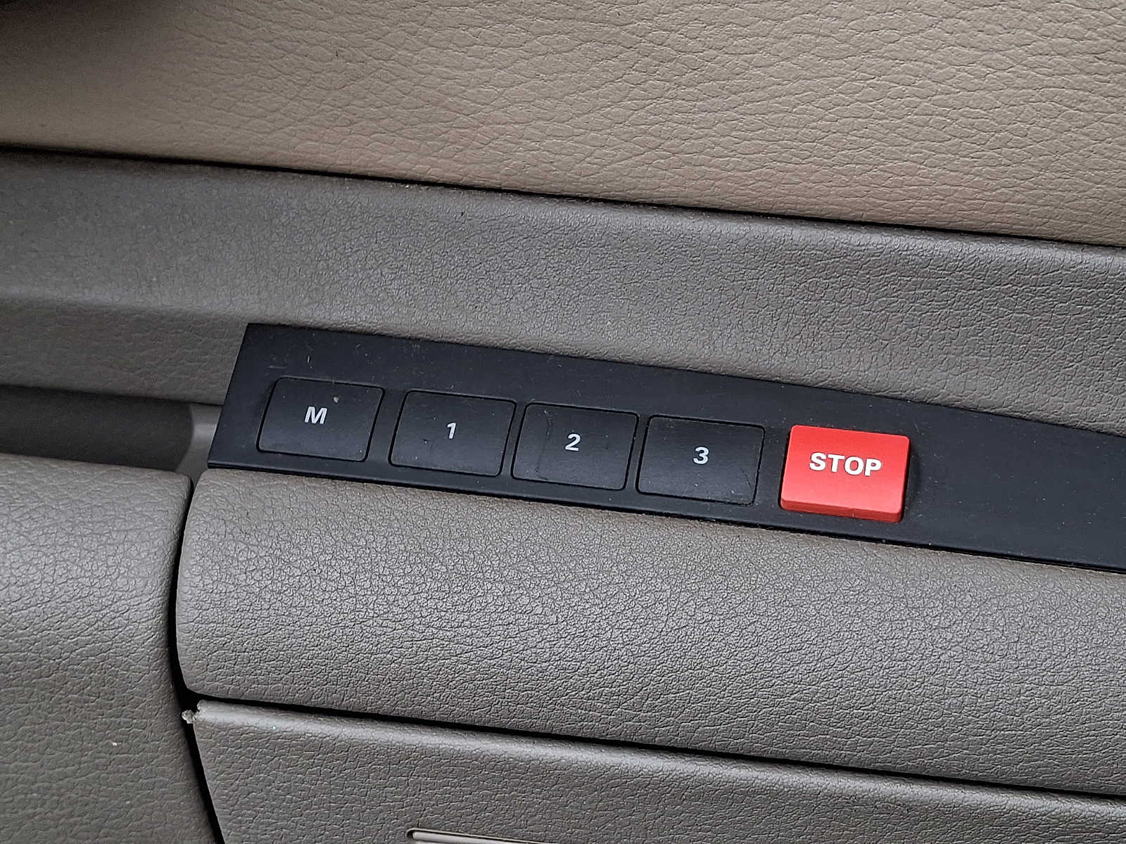 Thumbnail: 2003 Audi Allroad - 21