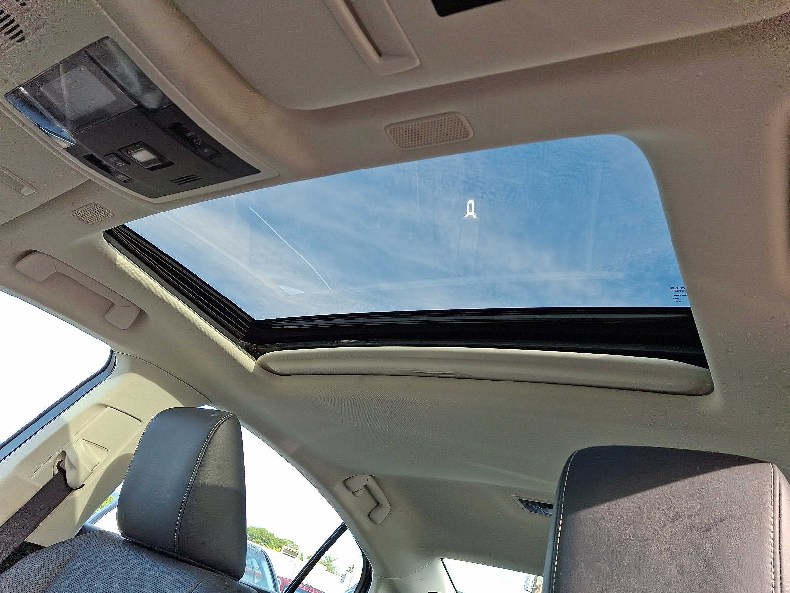 Thumbnail: 2019 Lexus ES - 9