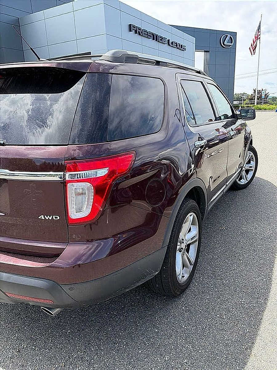 Thumbnail: 2011 Ford Explorer - 2
