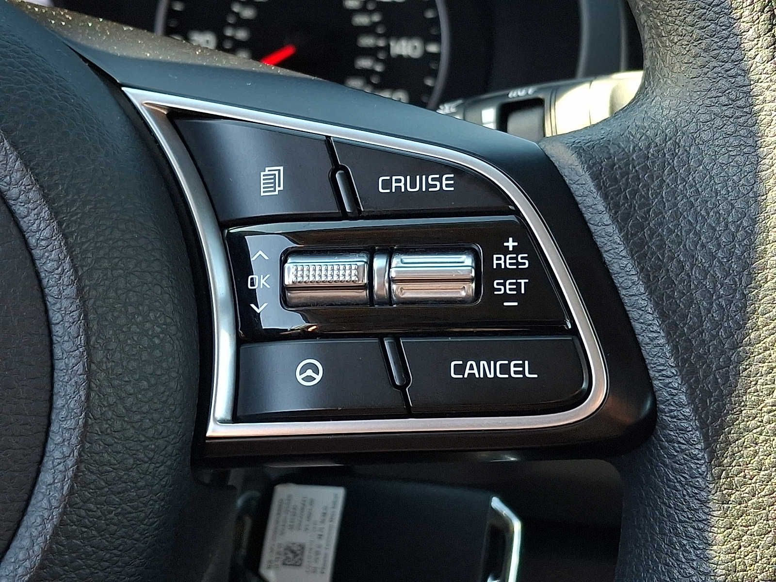 Thumbnail: 2023 Kia Seltos - 19