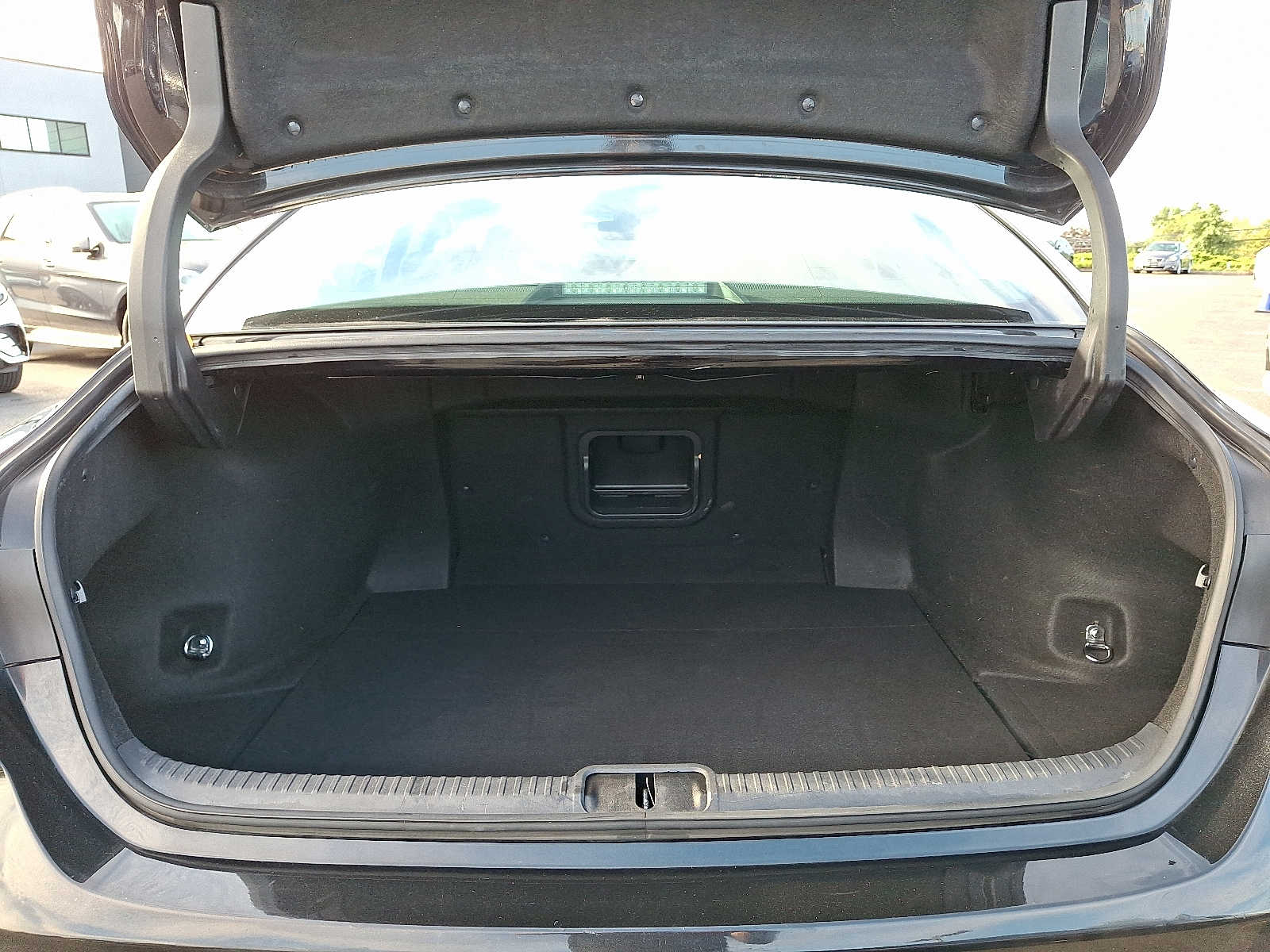 Thumbnail: 2019 Lexus ES - 22