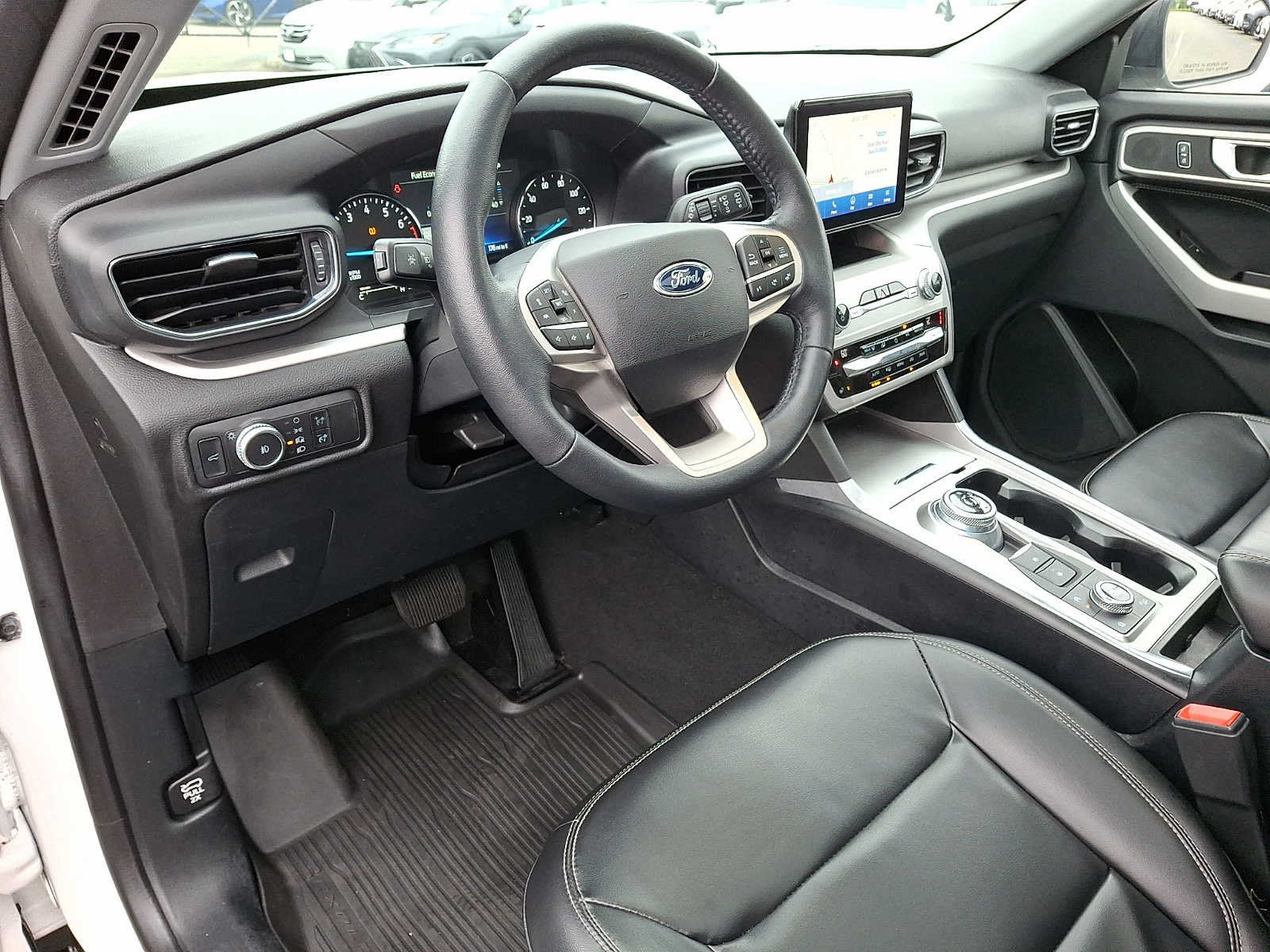 Thumbnail: 2021 Ford Explorer - 10
