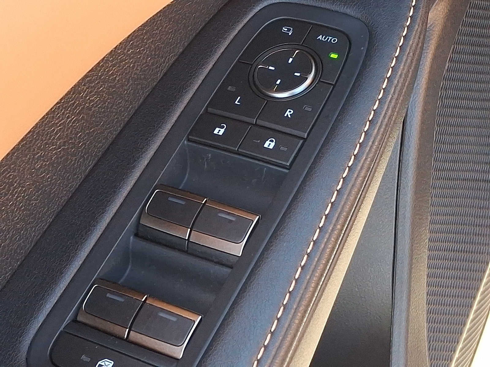 Thumbnail: 2025 Lexus RX - 24