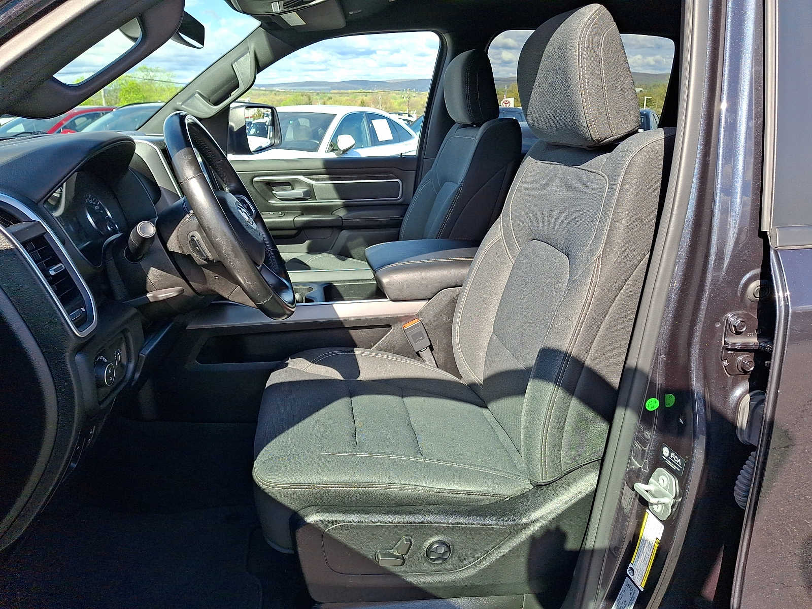 Thumbnail: 2021 RAM 1500 - 10