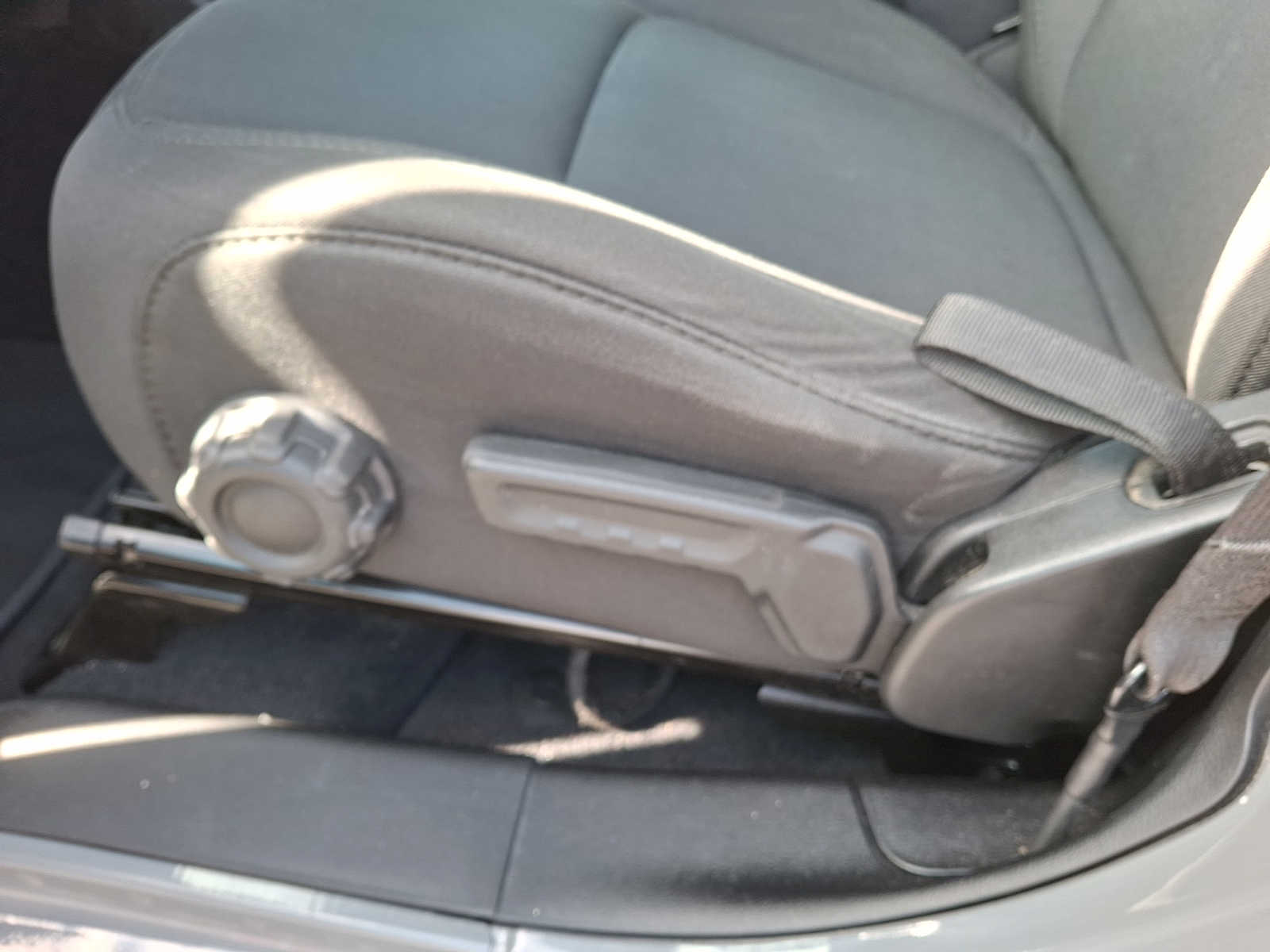 Thumbnail: 2018 Jeep Wrangler - 12