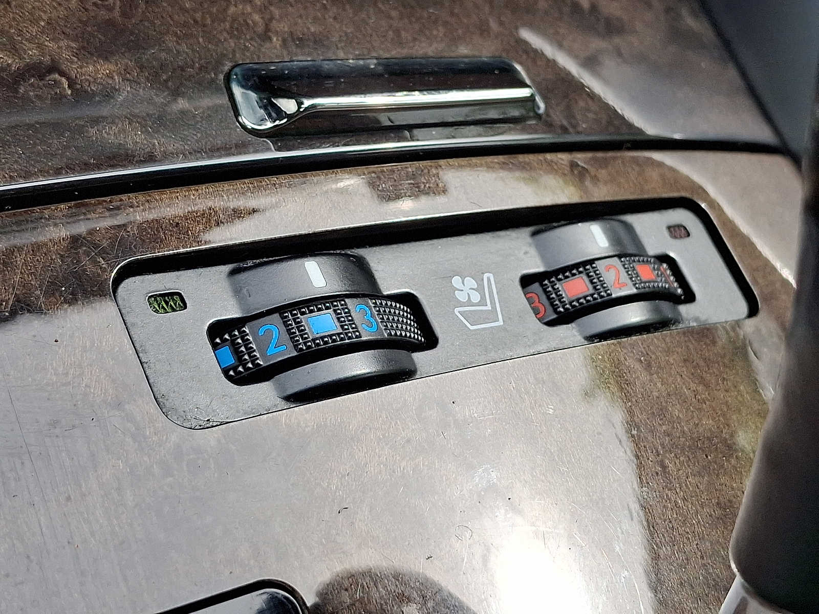 Thumbnail: 2009 Lexus IS - 23