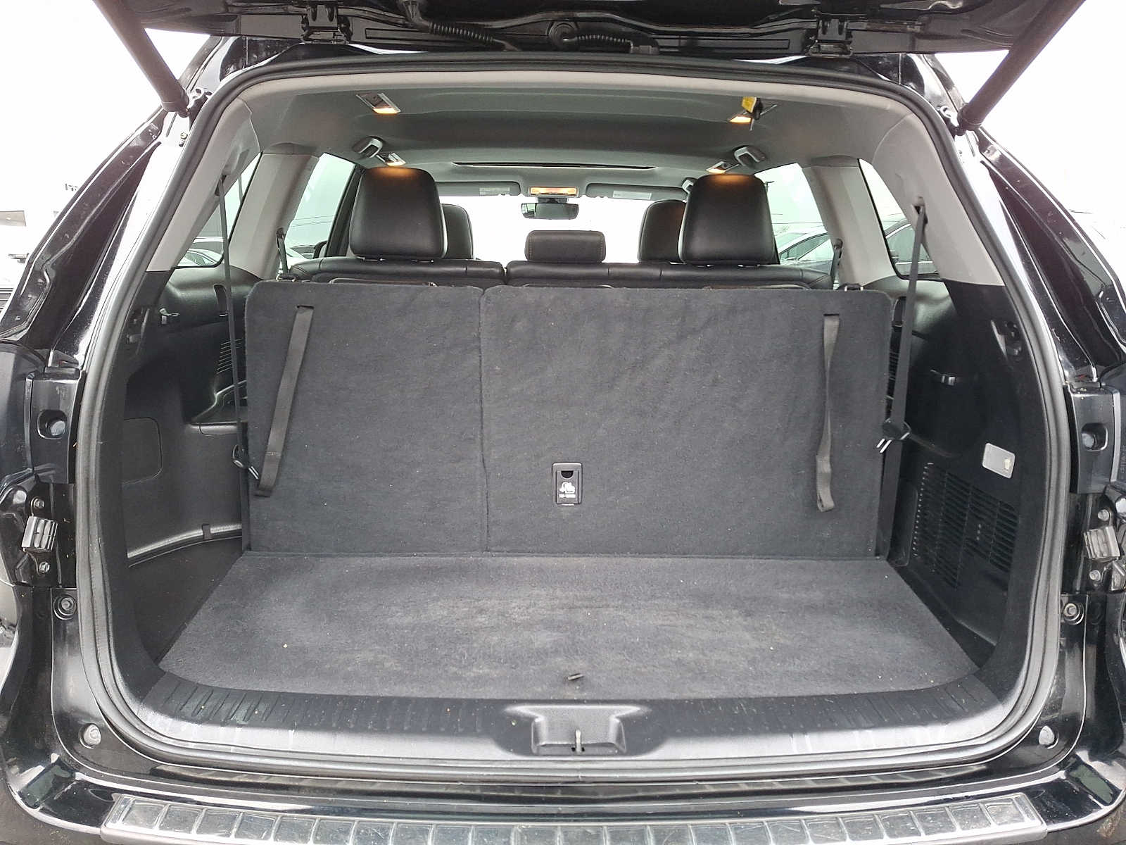 Thumbnail: 2017 Toyota Highlander - 26