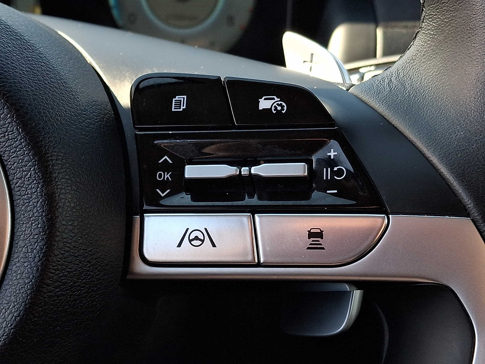 Thumbnail: 2023 Hyundai Tucson - 19