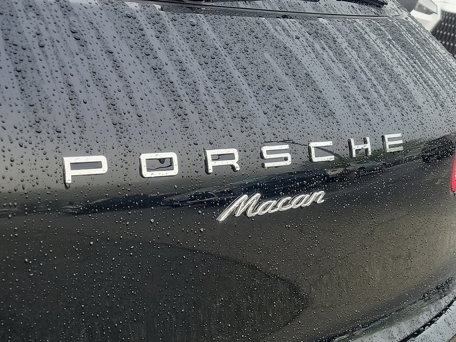2018 Porsche Macan  27