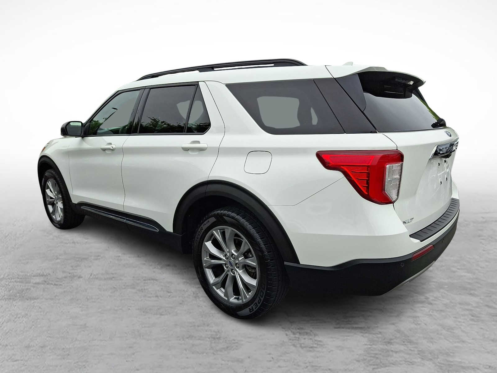 Thumbnail: 2021 Ford Explorer - 5