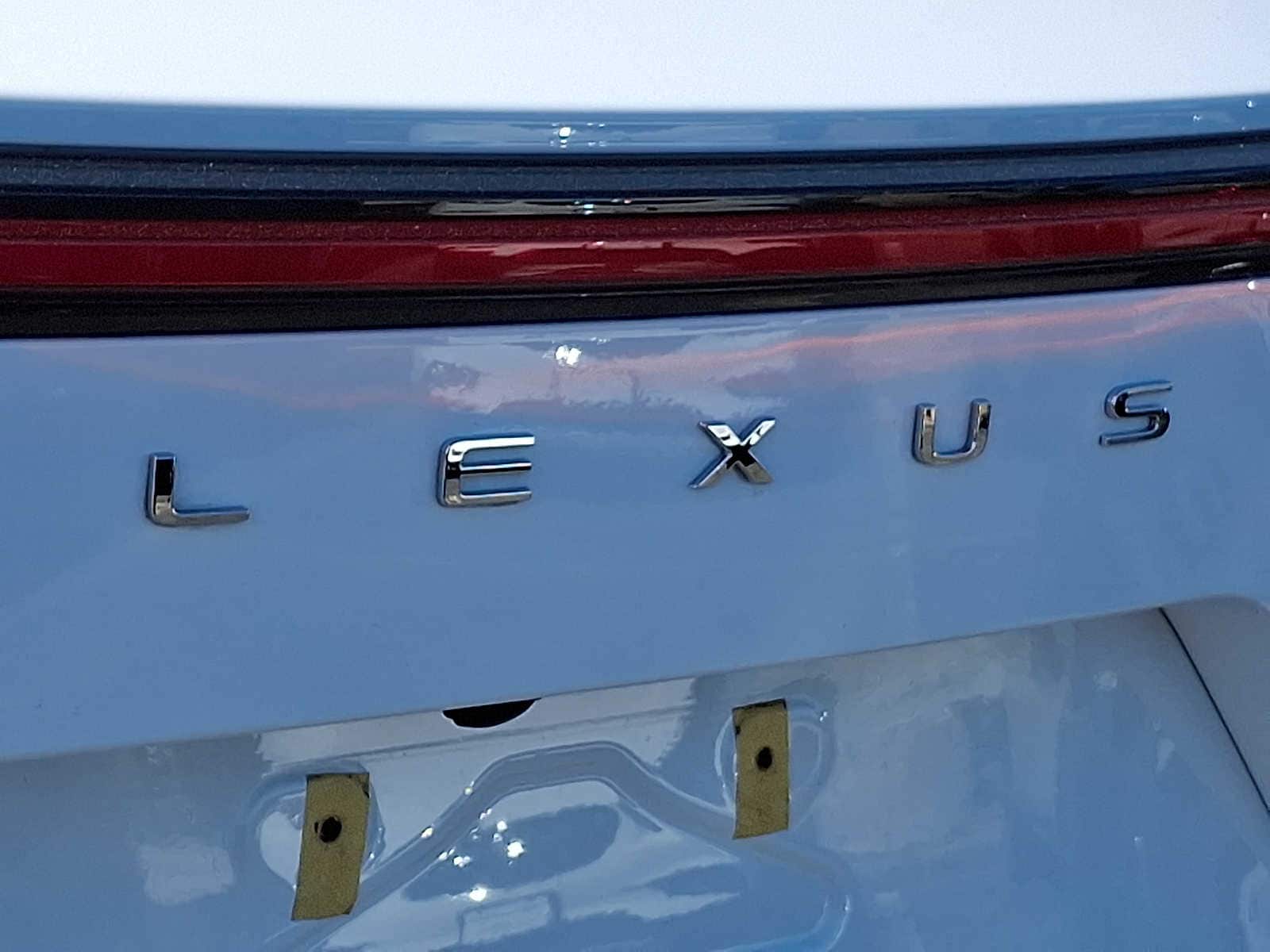 Thumbnail: 2026 Lexus ES - 28