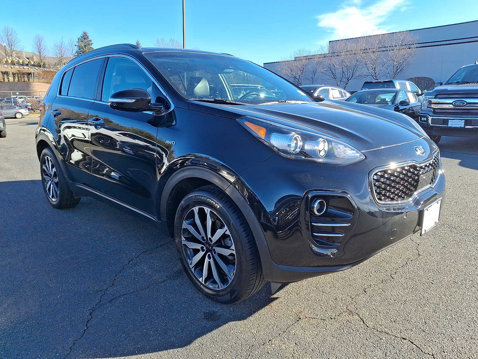 Thumbnail: 2019 Kia Sportage - 3