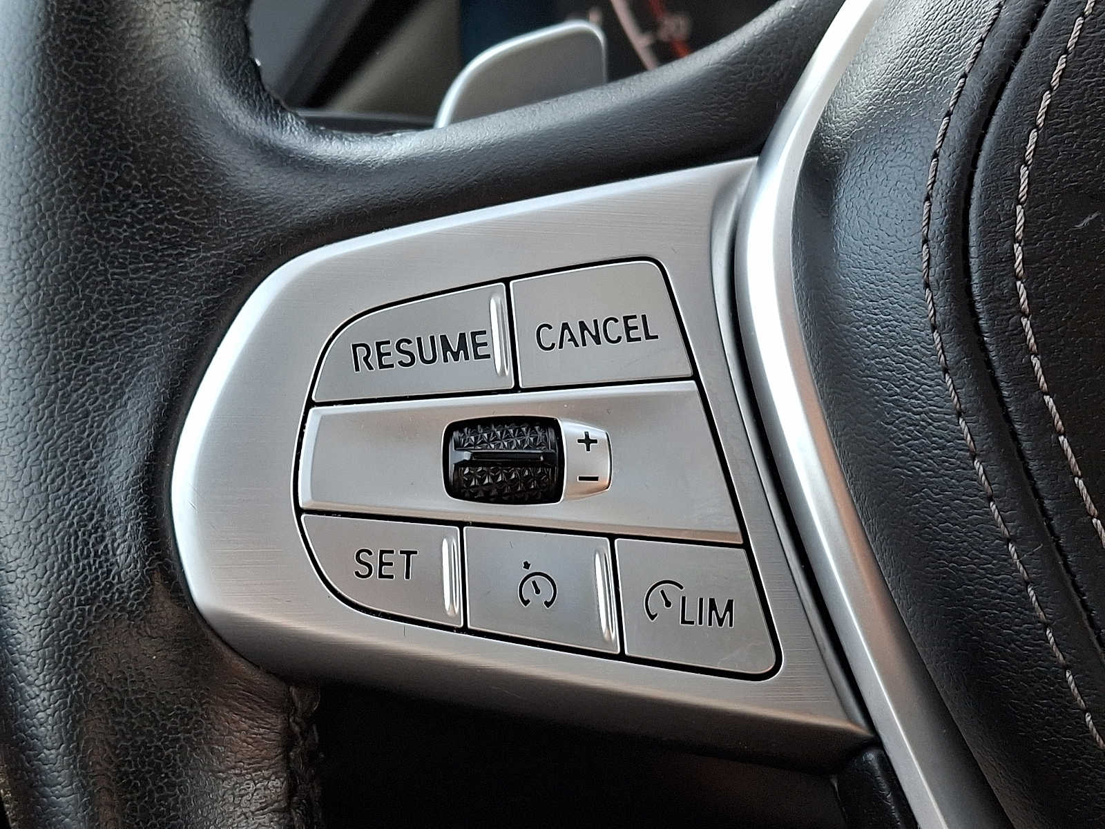 Thumbnail: 2021 BMW X7 - 18