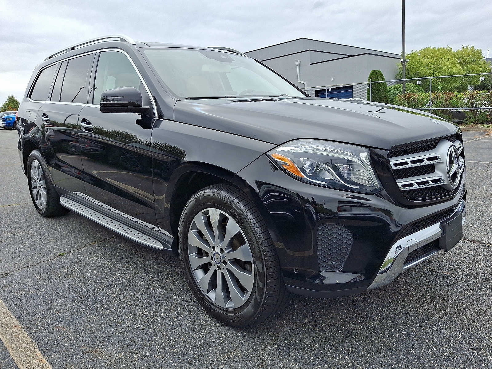 Thumbnail: 2017 Mercedes-Benz GLS - 3