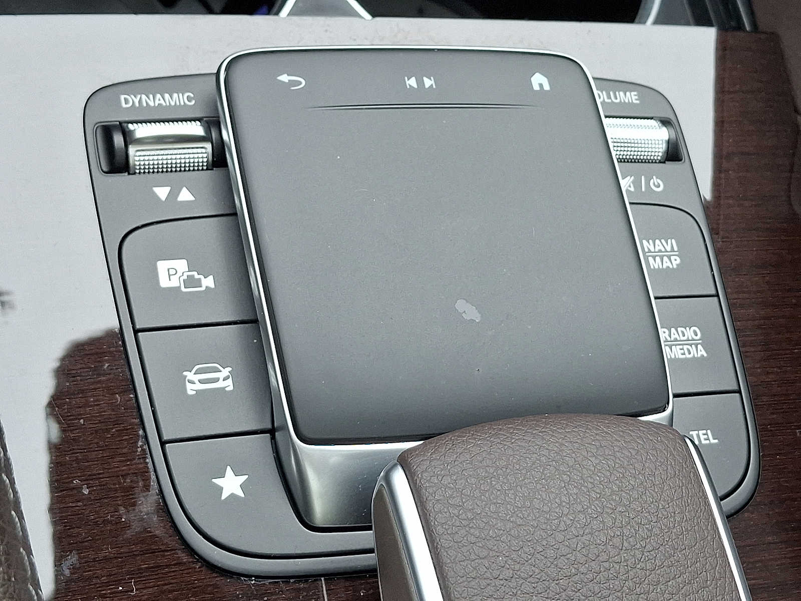 2022 Mercedes-Benz GLS 450 4MATIC 22