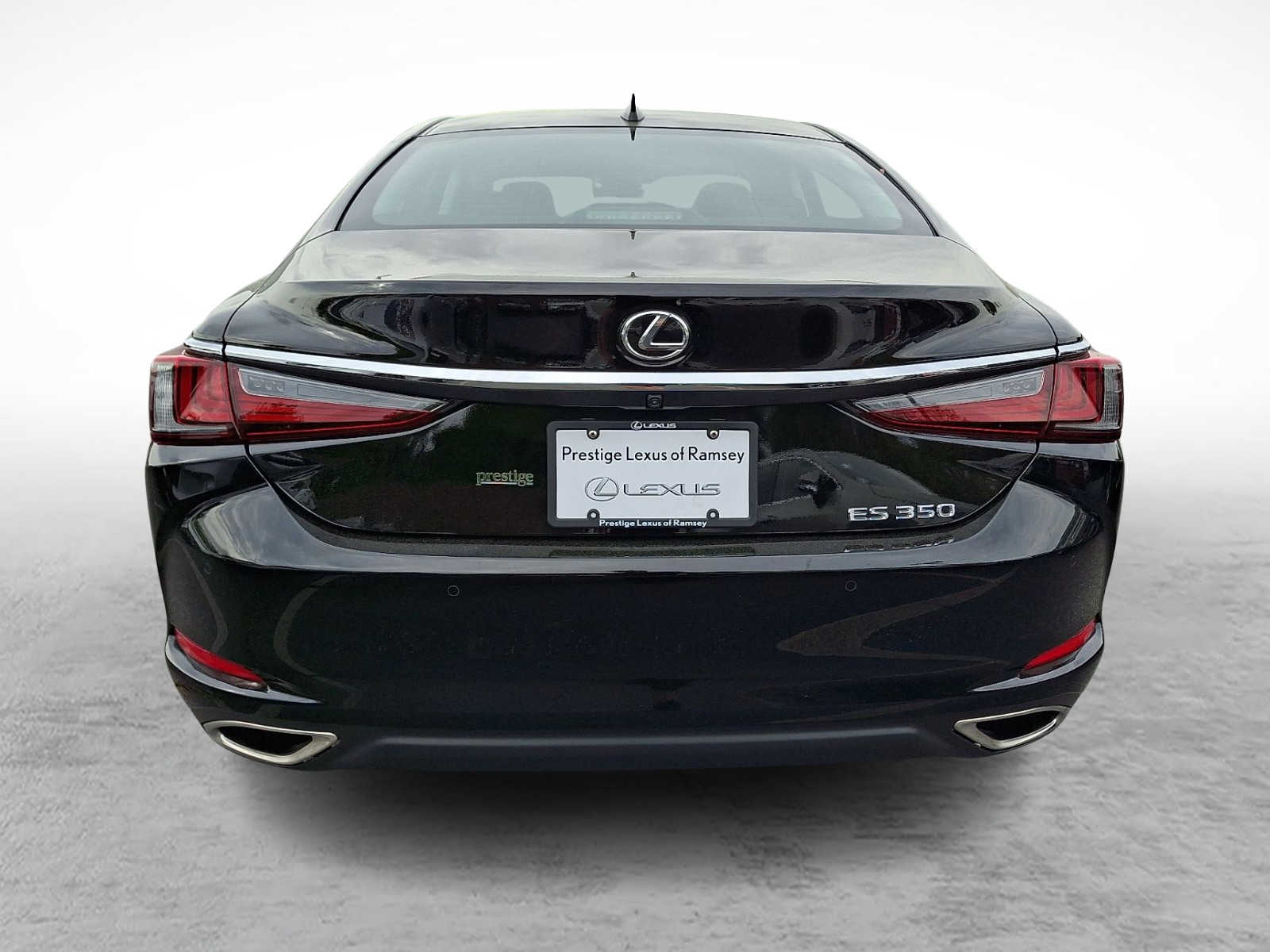 Thumbnail: 2024 Lexus ES - 4
