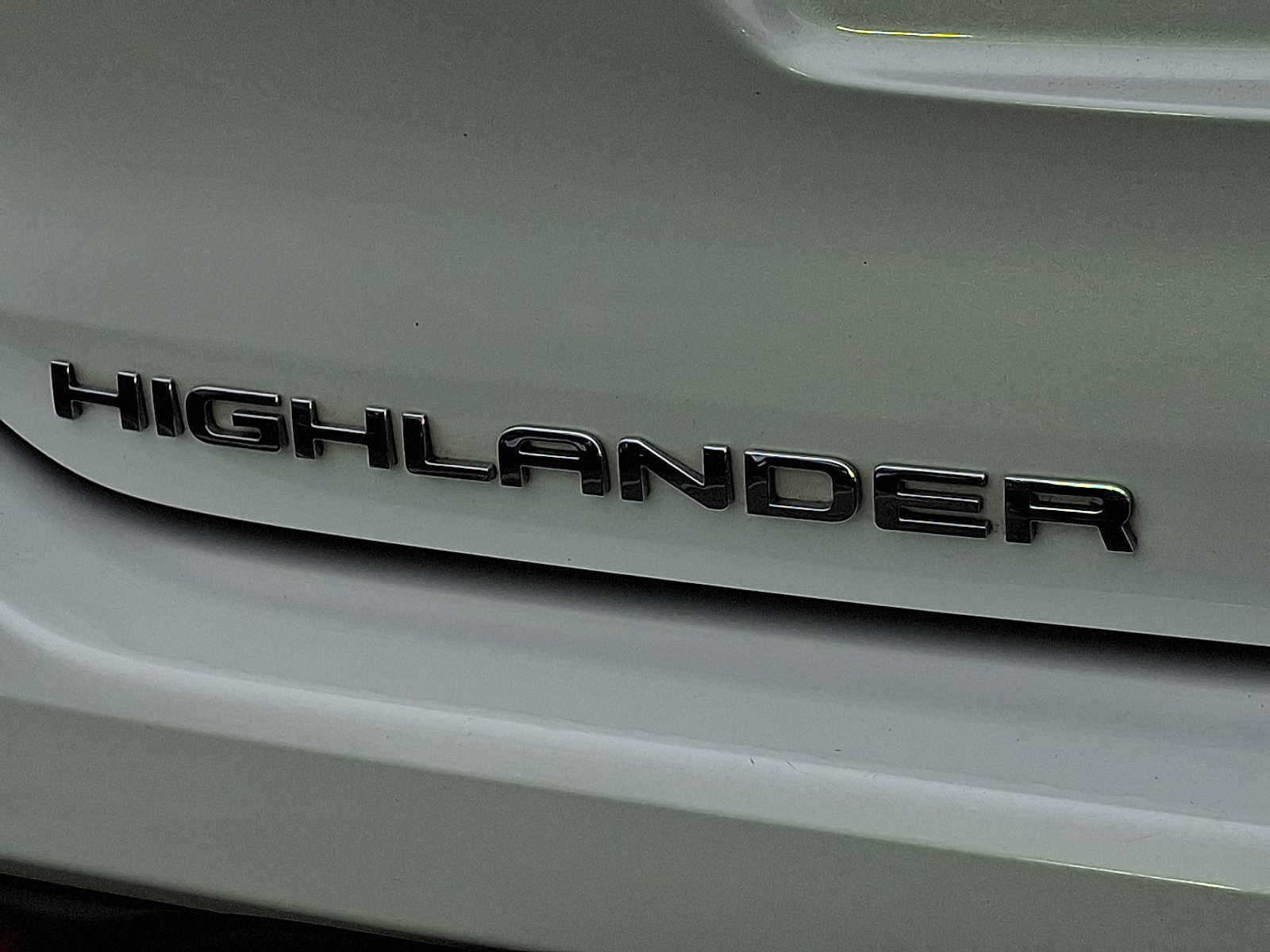 Thumbnail: 2023 Toyota Highlander - 29