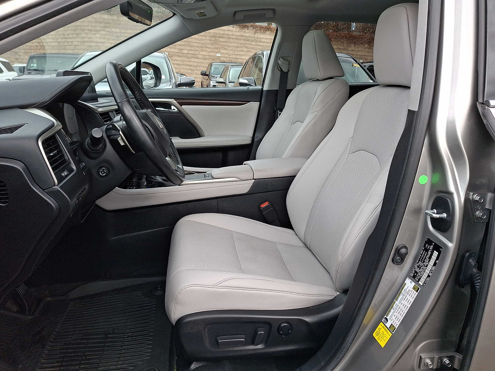 Thumbnail: 2020 Lexus RX - 10