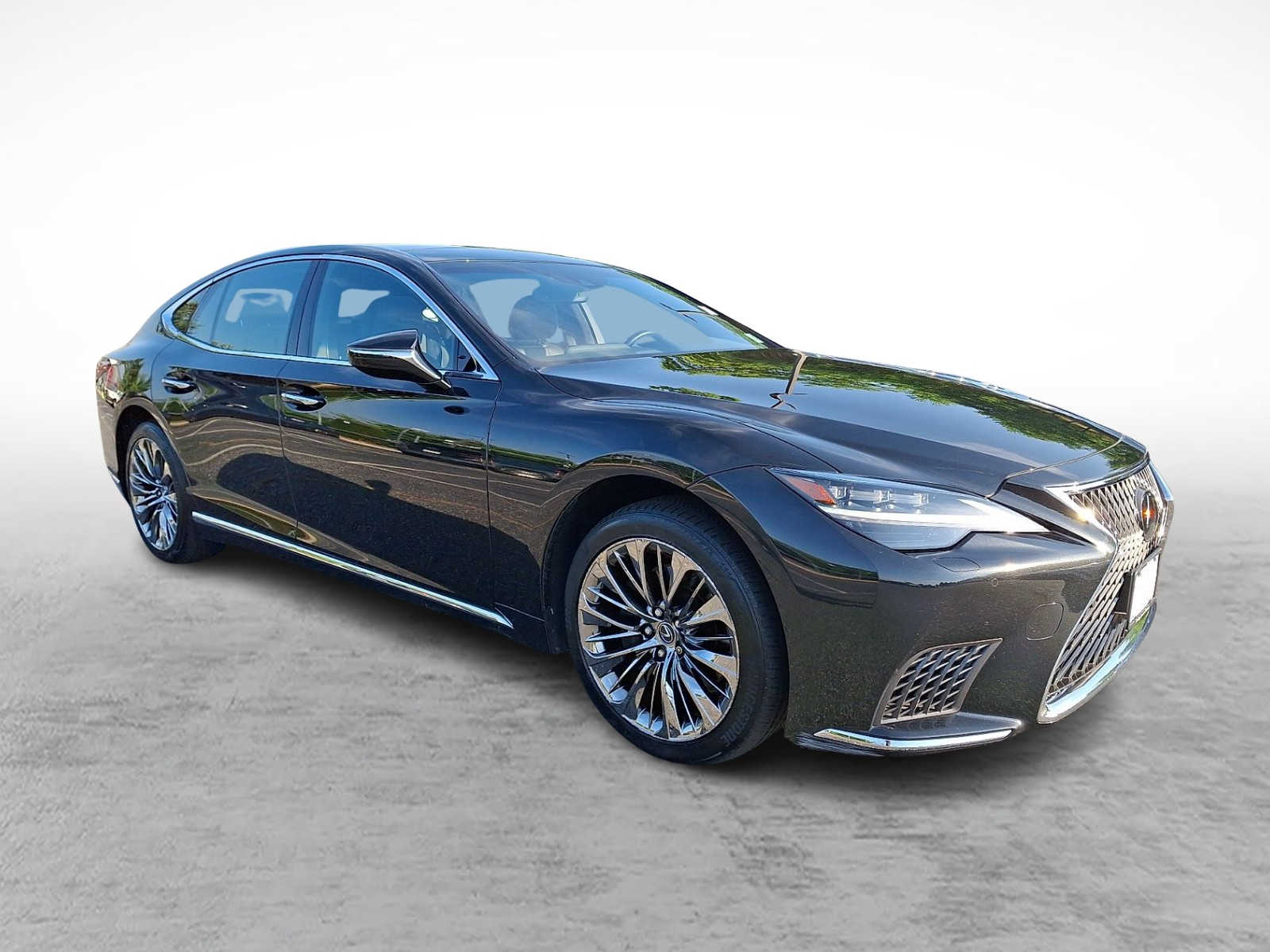 Thumbnail: 2023 Lexus LS - 2