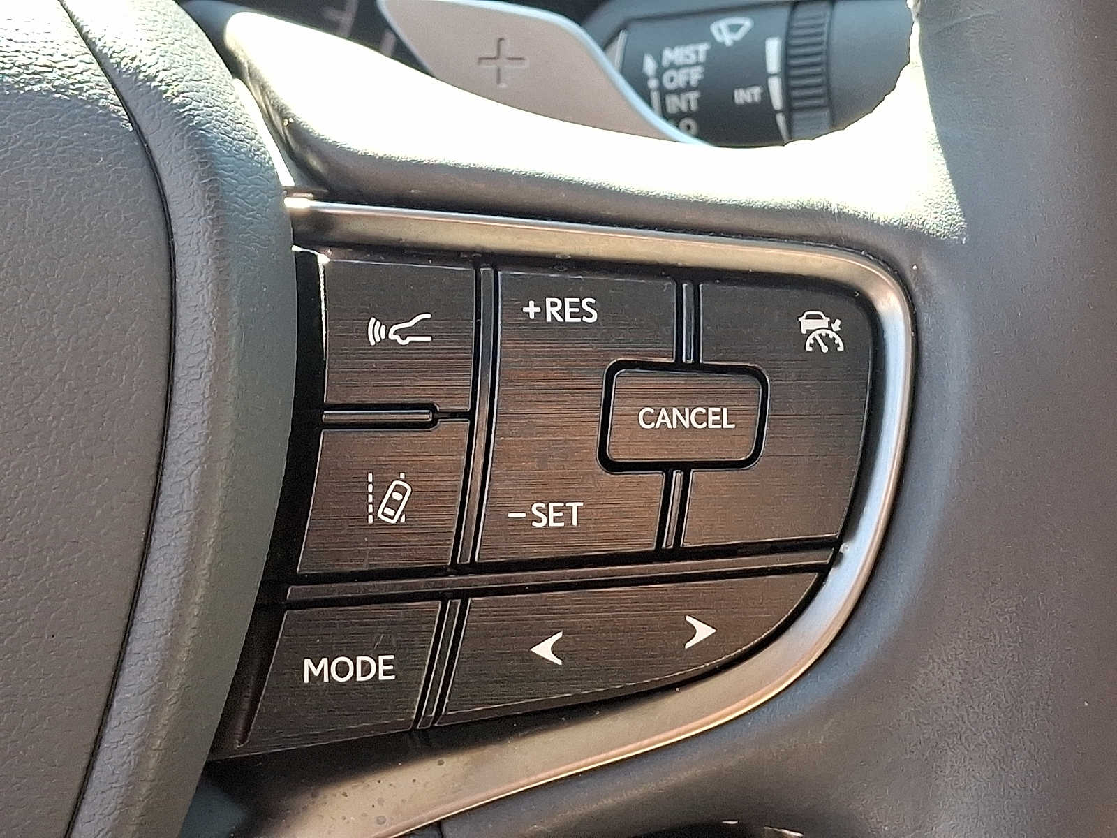 Thumbnail: 2019 Lexus ES - 19