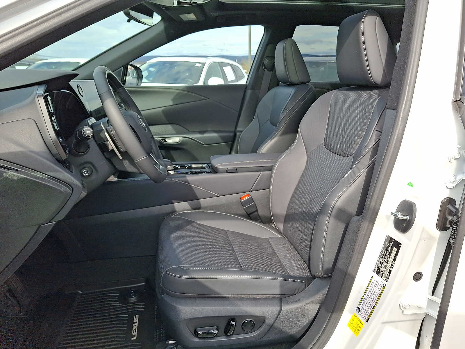 Thumbnail: 2023 Lexus RX - 9