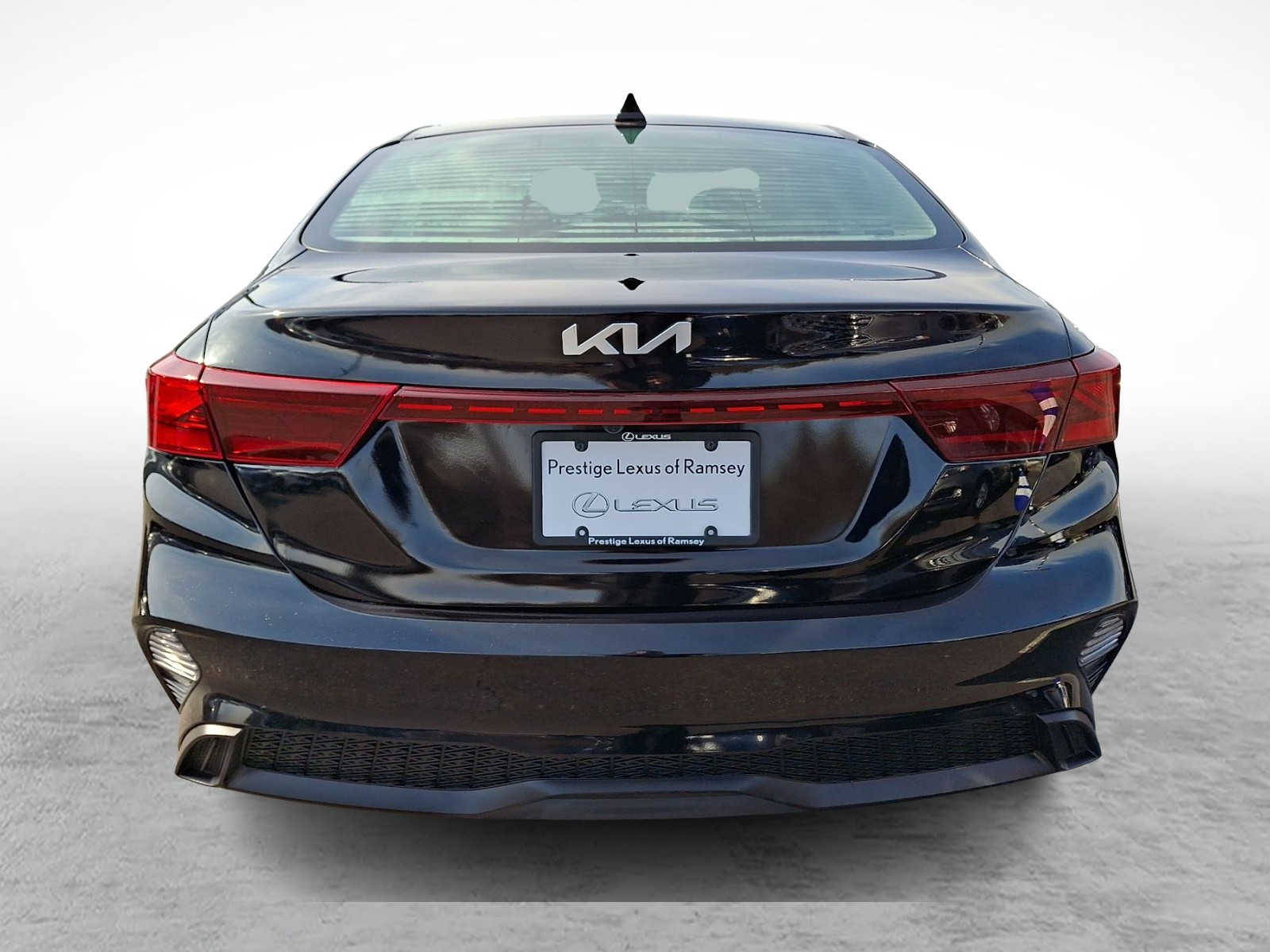 Thumbnail: 2023 Kia Forte - 5