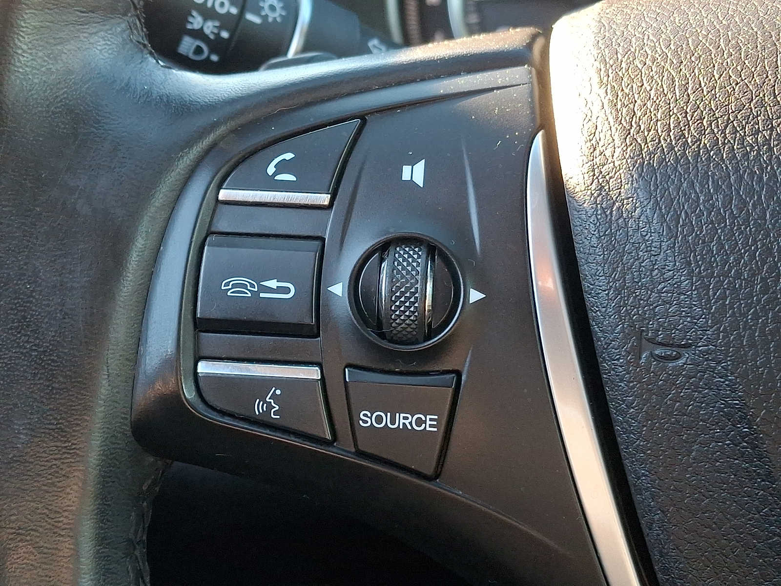 Thumbnail: 2019 Acura TLX - 18