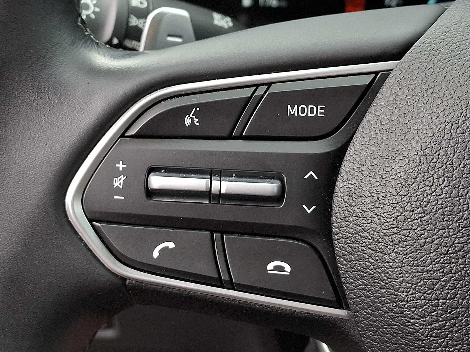 2022 Hyundai Santa Fe Limited 18