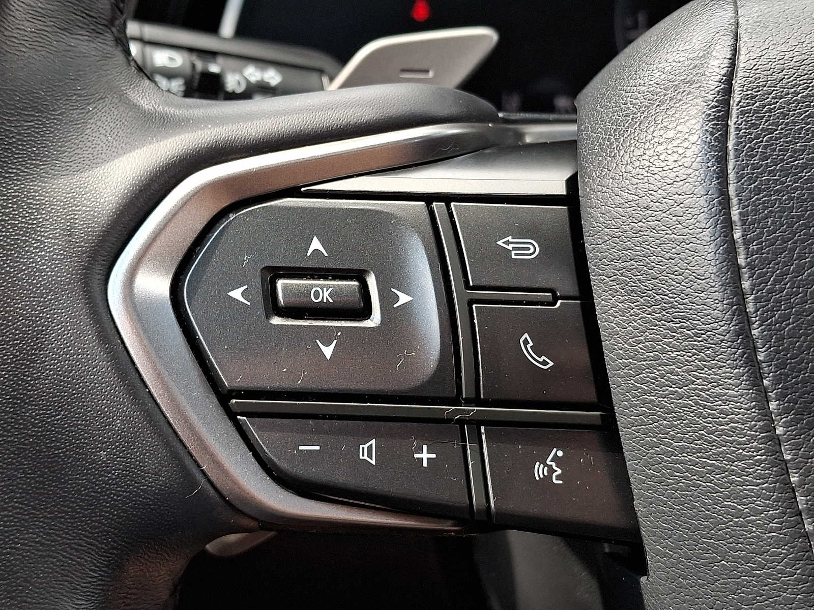 Thumbnail: 2024 Lexus RX - 18