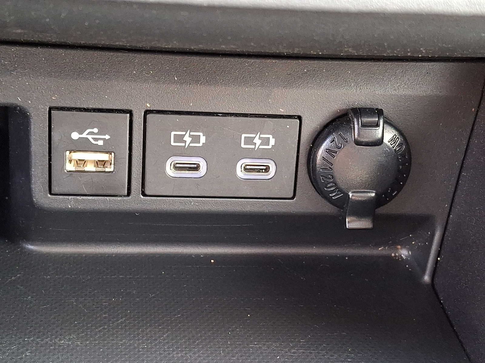 Thumbnail: 2023 Toyota Highlander - 23