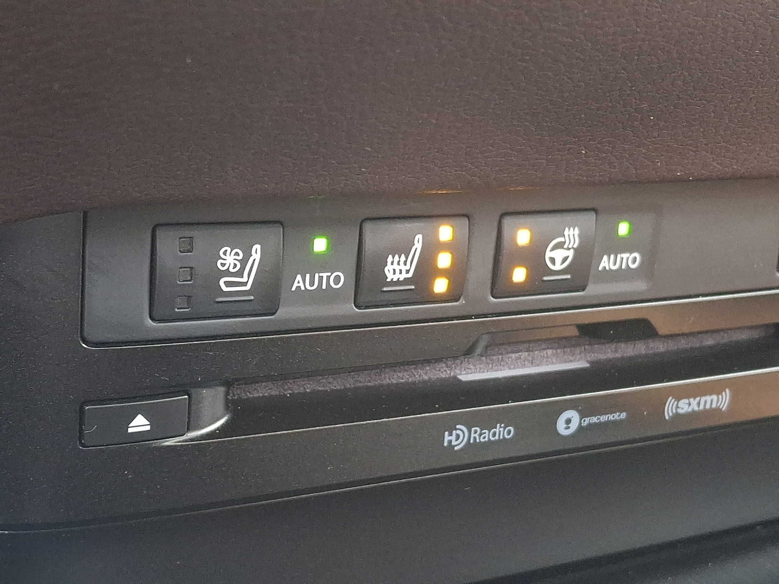 Thumbnail: 2019 Lexus ES - 21