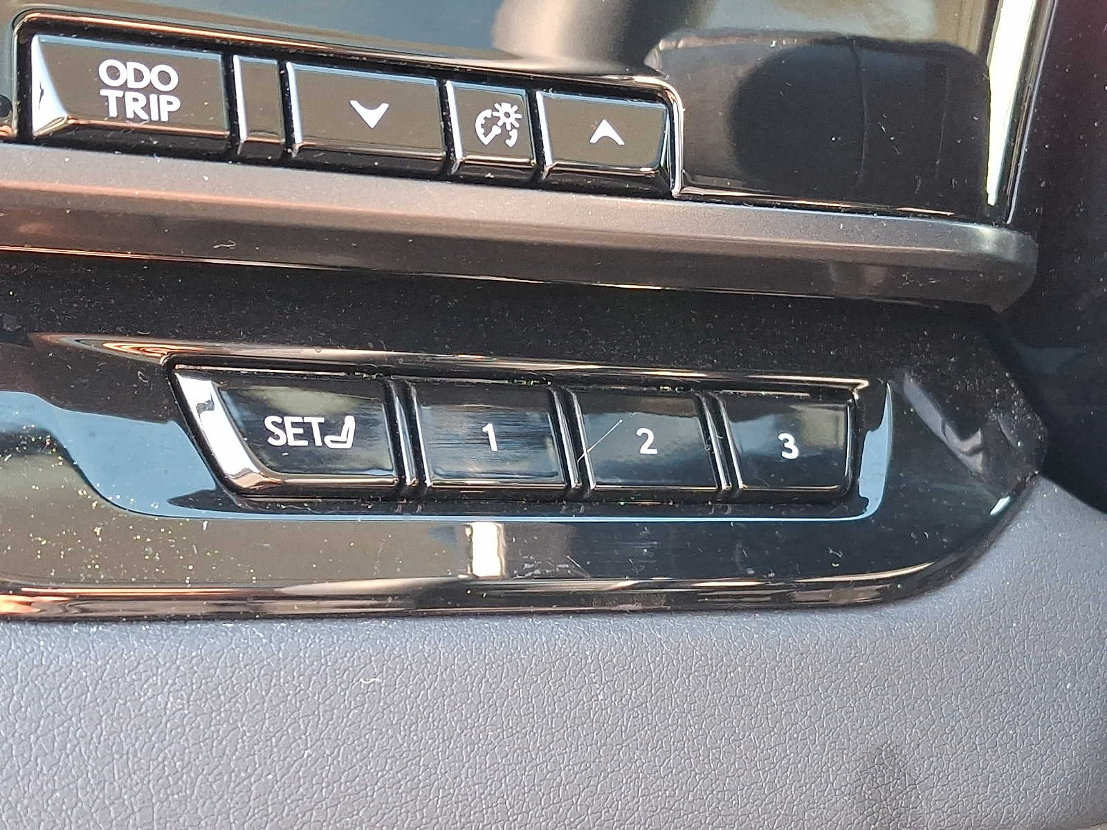 Thumbnail: 2024 Lexus RX - 23