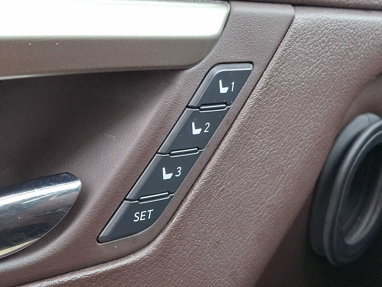Thumbnail: 2018 Lexus RX - 24