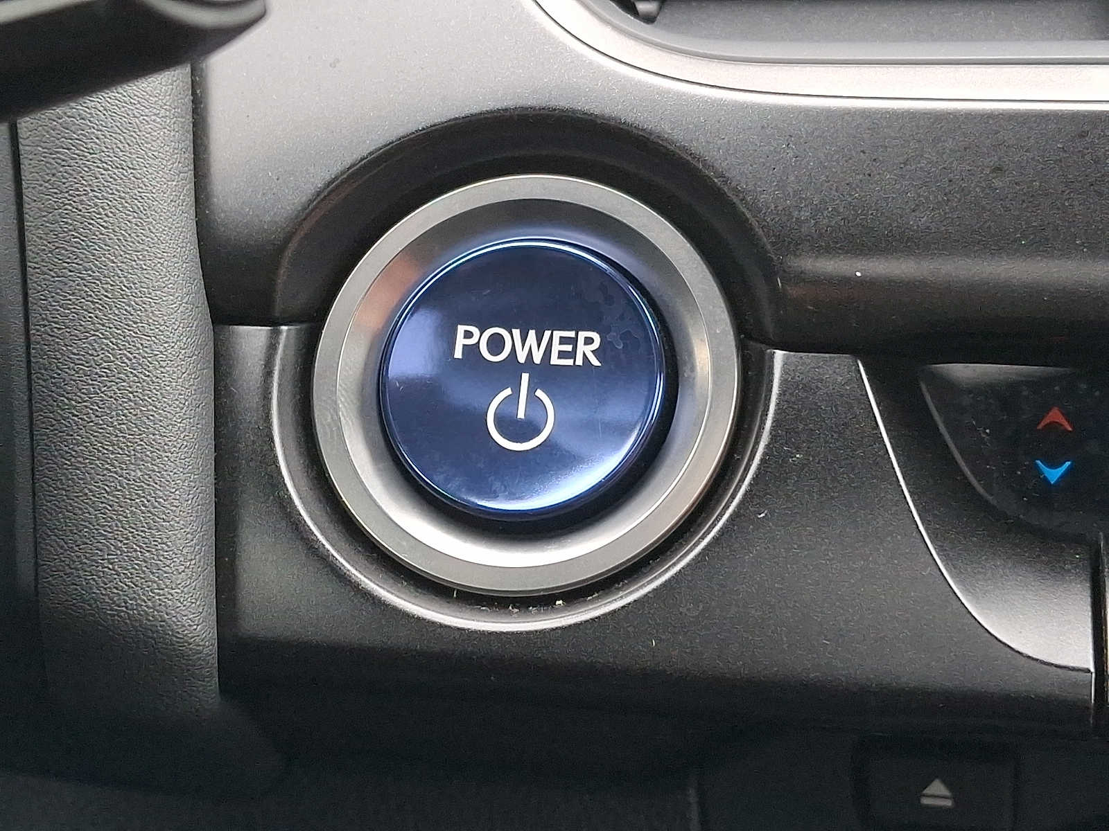 Thumbnail: 2021 Lexus UX - 20