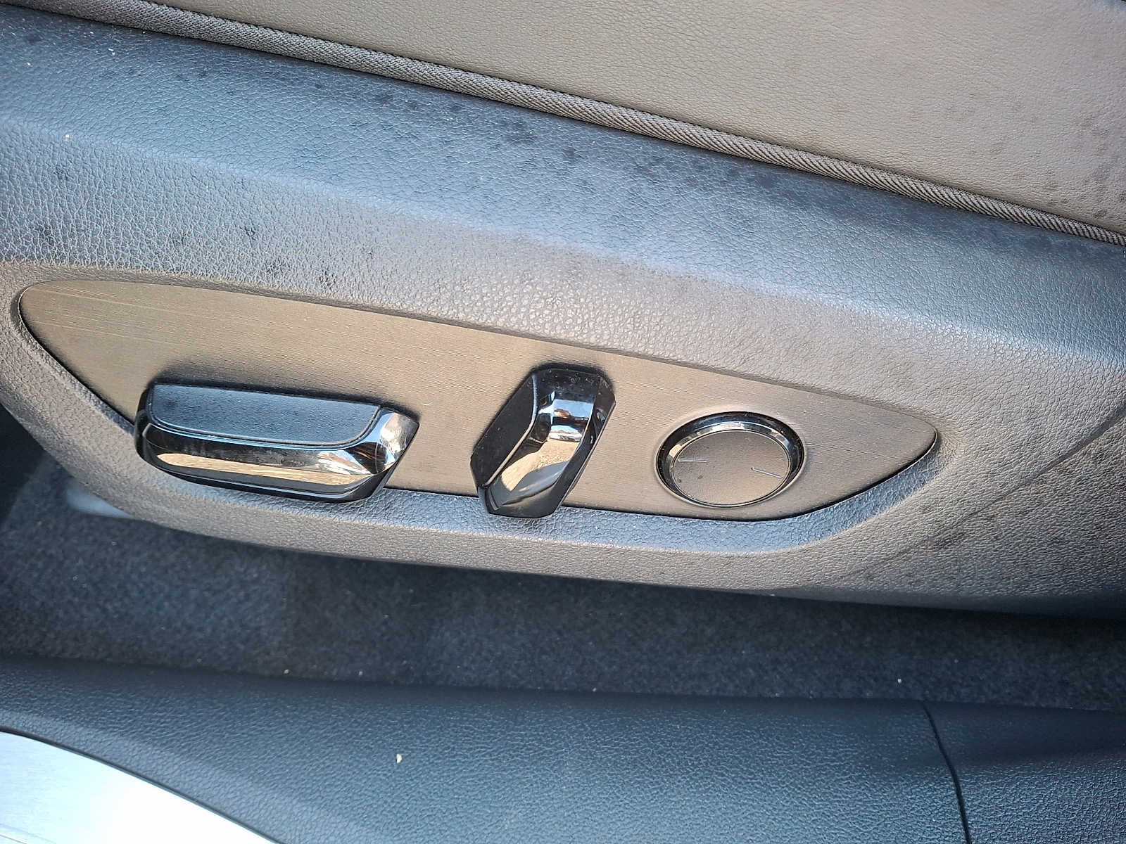 Thumbnail: 2024 Lexus RX - 12